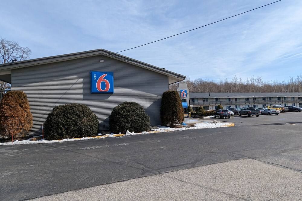 Motel 6 Leominster Ma