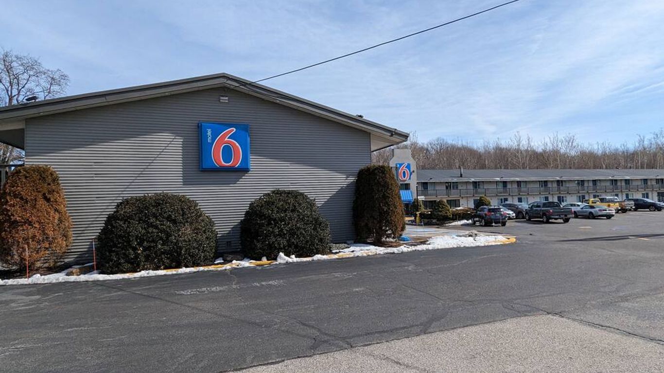 Motel 6 Leominster Ma