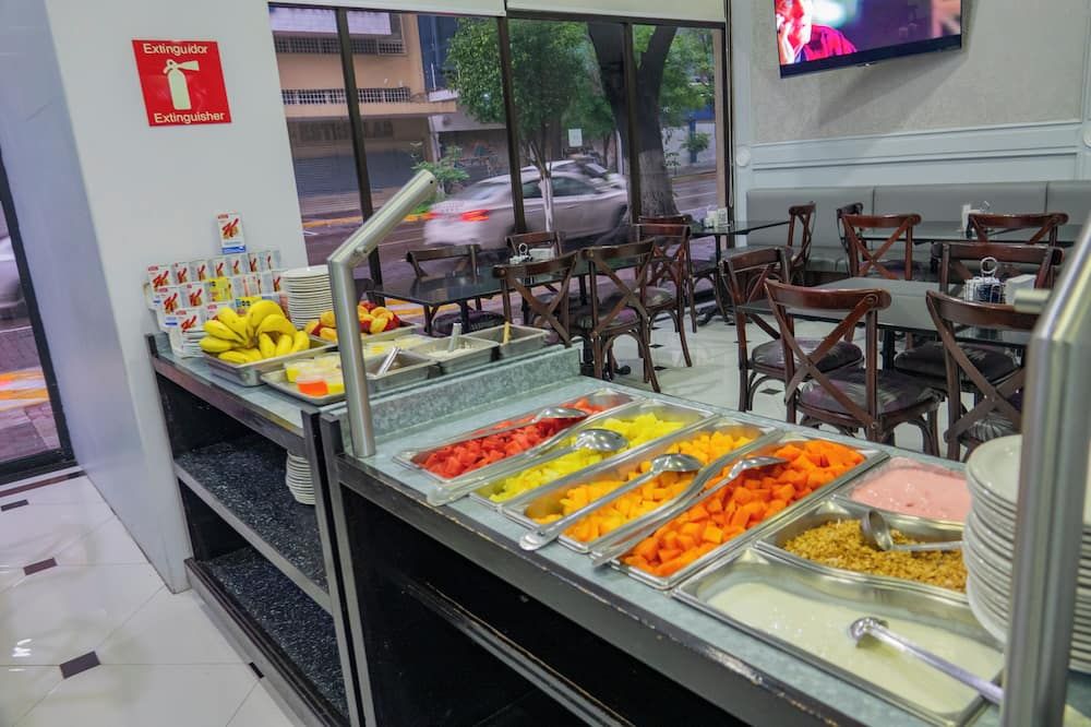 Hotel Roma Guadalajara - גוואדאלחארה - בופה