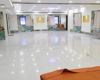 The City Park Hotel - Haydarabad - Lobi