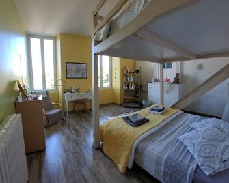 La Belle Etoile - Saintes