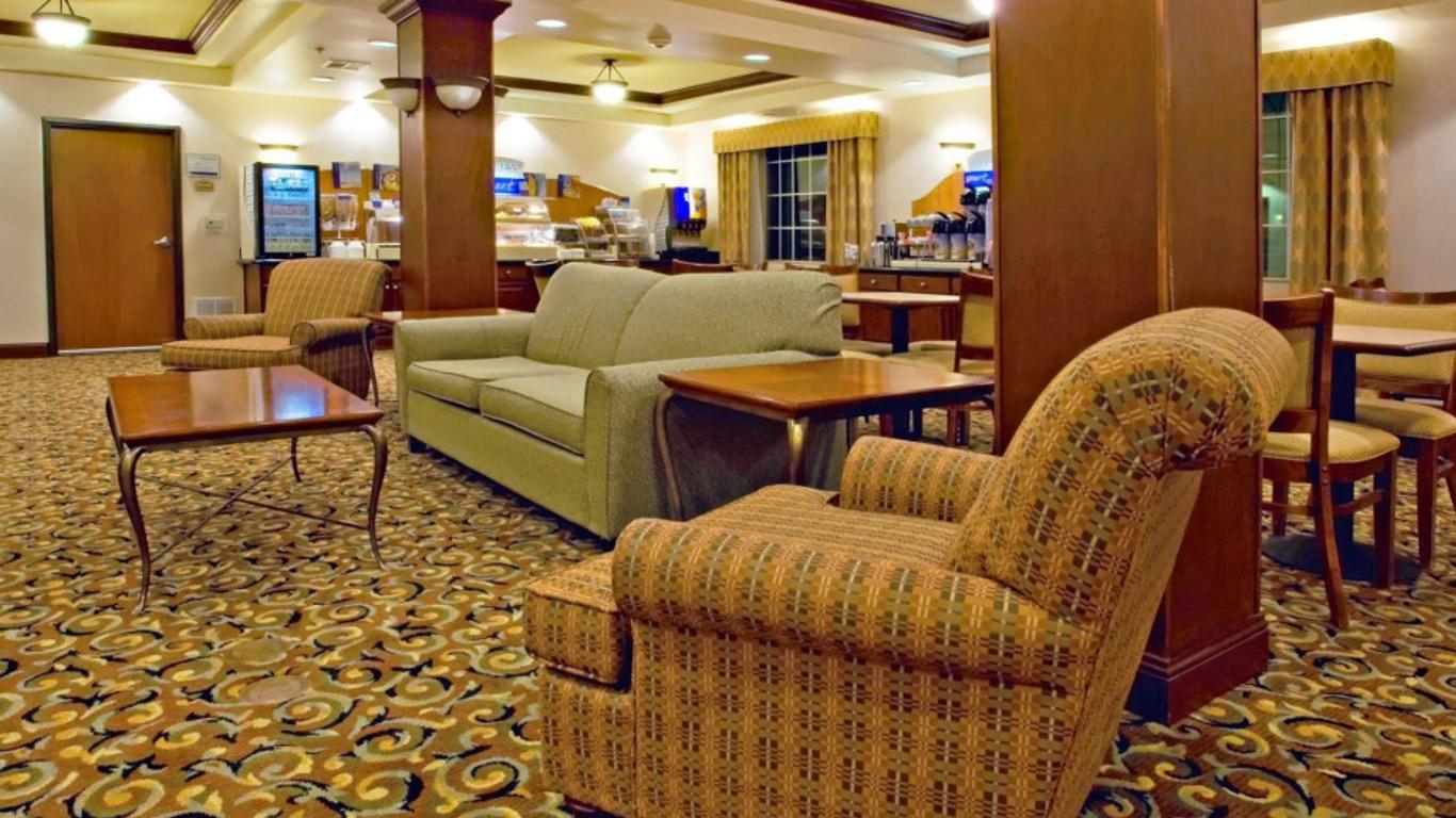 Holiday Inn Express & Suites Levelland By IHG