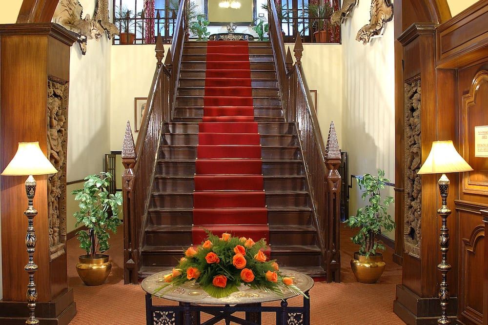 Welcomheritage Kasmanda Palace - Mussoorie - Cầu thang