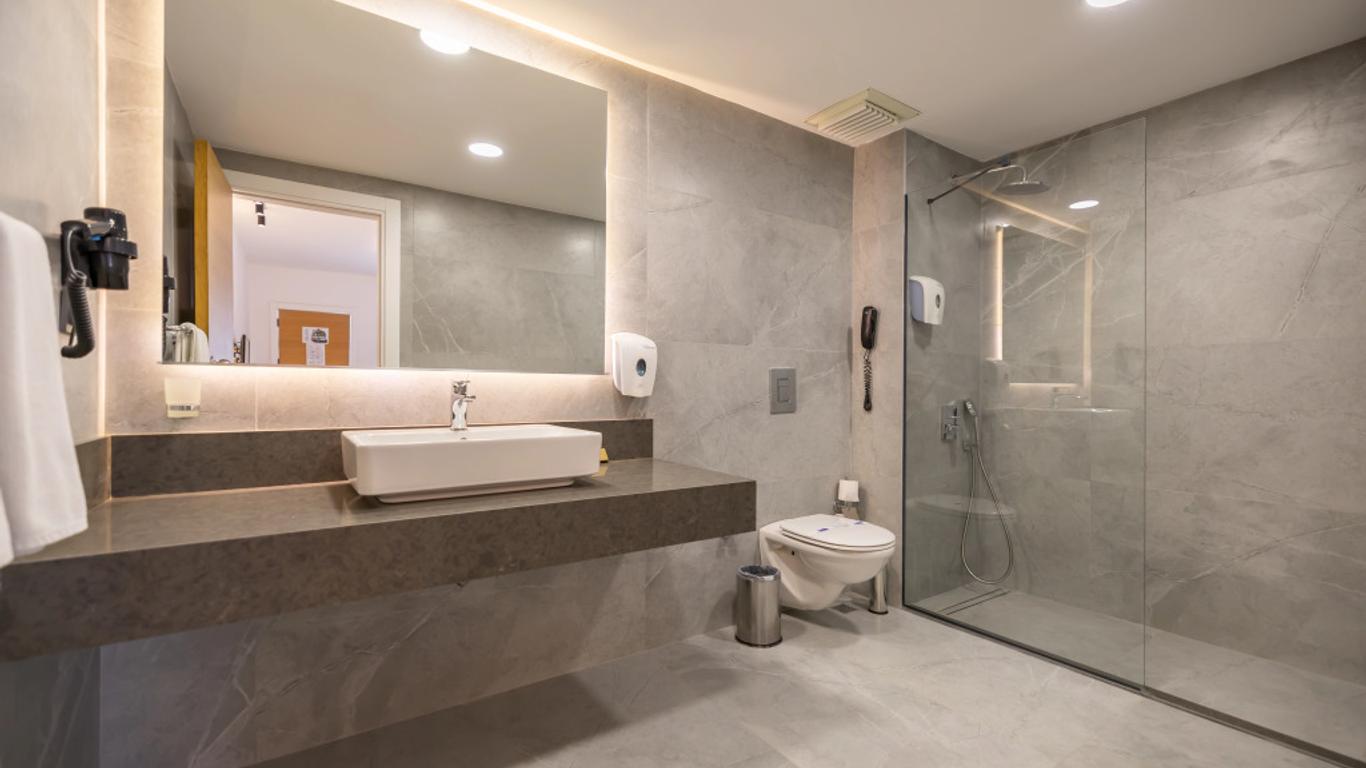 كاديكالي ريزورت