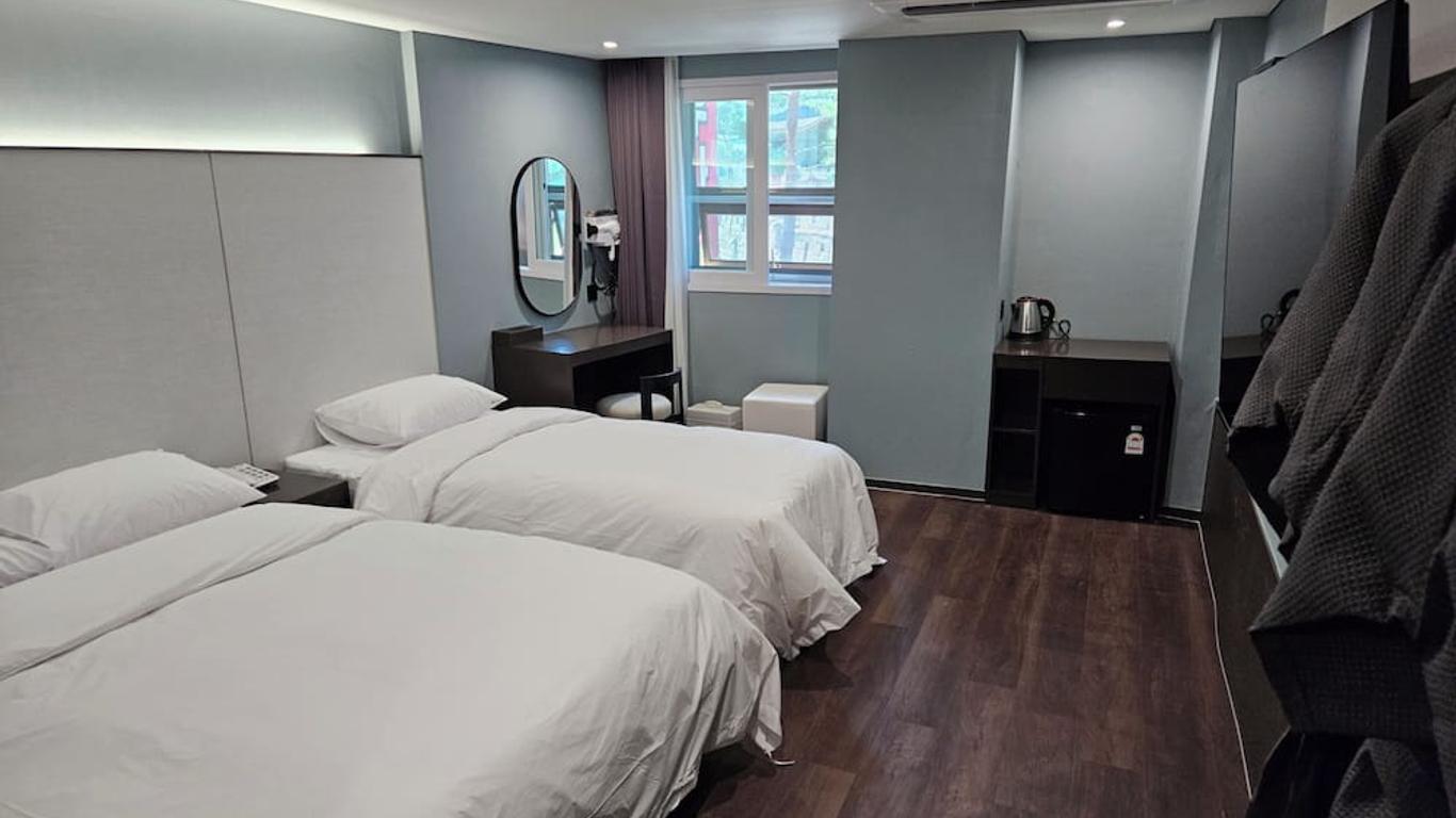 Dongdaemun Hotel