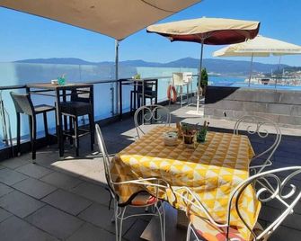 Silken Axis Vigo - Vigo - Balkon