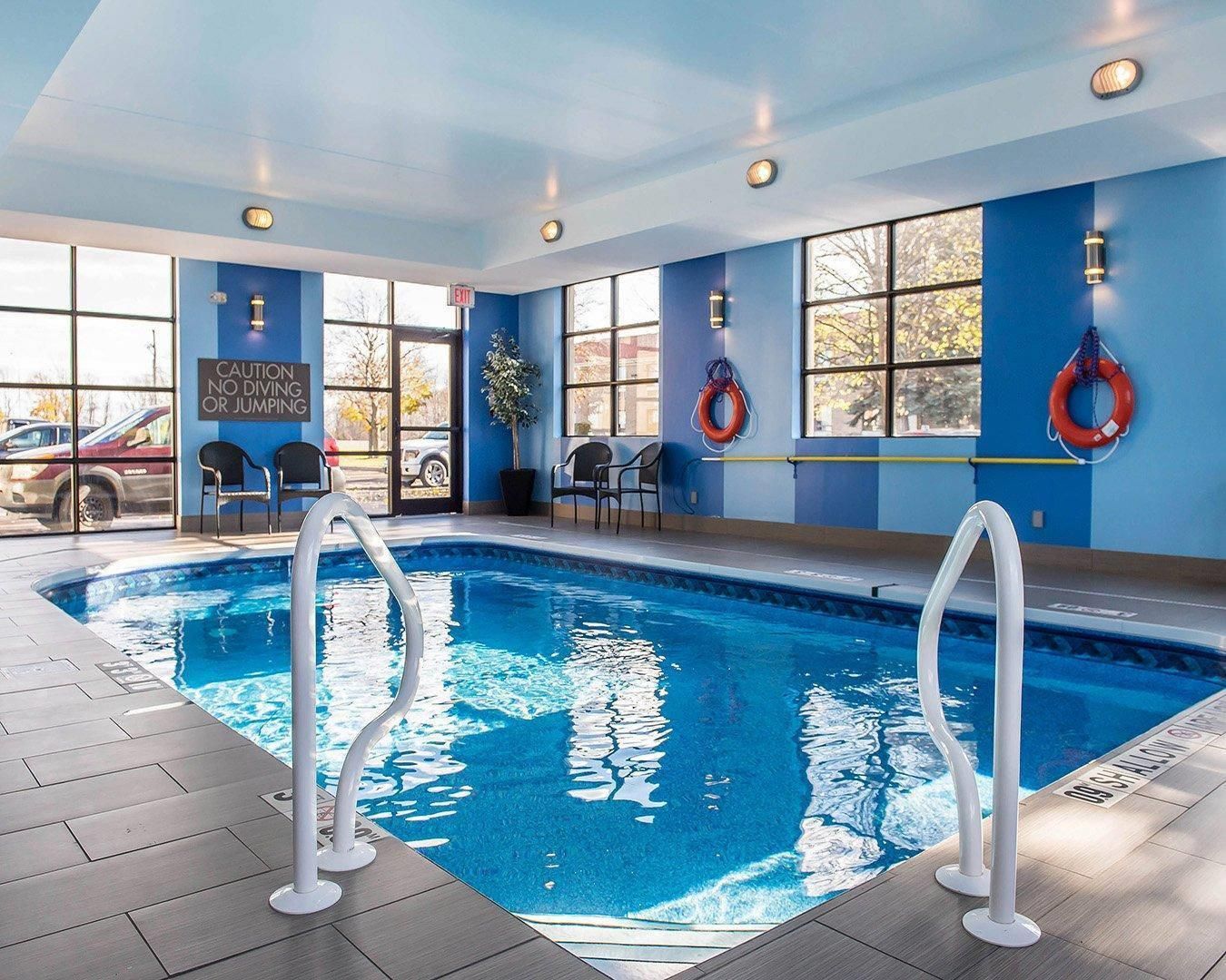 Comfort Inn - Brockville - Pool
