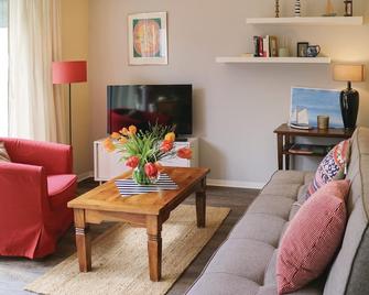 Beautiful apartment in Gelbensande - Graal-Müritz - Wohnzimmer