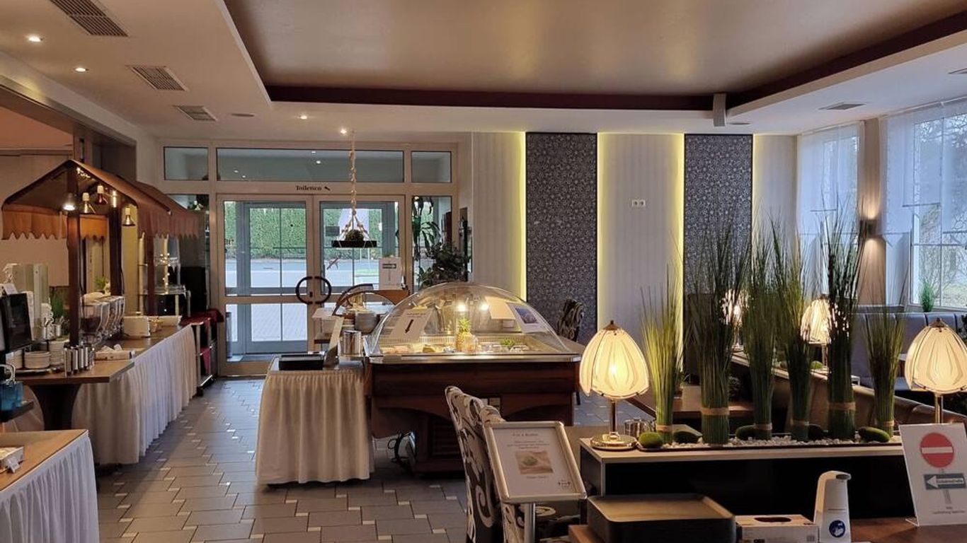 هوتل رونر لاند بد آند بريكفاست