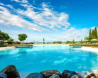 Parc Hotel Germano Suites - Bardolino - Pool