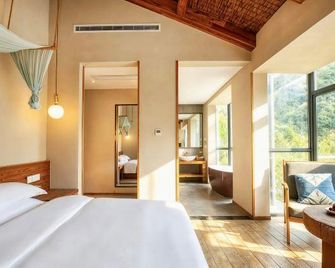 Mosu · Hongcun Xiangju | Mountain & Stream Rustic-Luxury Garden Stay (Three Trees Scenic Area) - Huangshan - Habitación