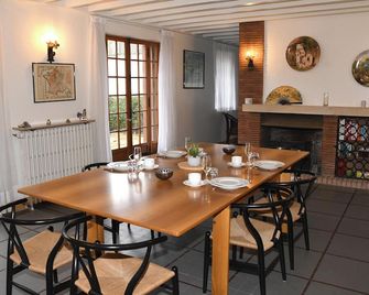 Domaine des Pommiers en fête - La Ferté-Saint-Cyr - Essbereich