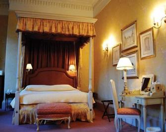 Dukes Bath - Bath - Schlafzimmer