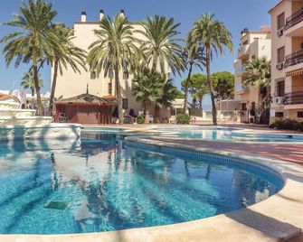 Beautiful Apartment In Denia With Wifi - Denia - Piscina