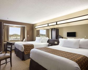 Microtel Inn & Suites by Wyndham Cambridge - Cambridge - Habitación