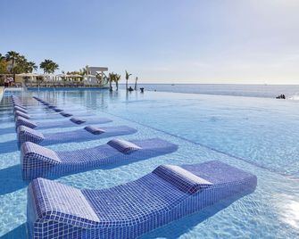 Riu Palace Baja California - Cabo San Lucas - Pool