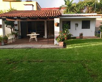 Renta de casa en chapala - Chapala - Patio