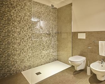 Hotel Garni My Ledro - Pieve di Ledro - Bad