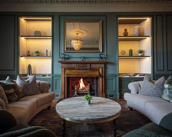 Cuillin Hills Hotel - Portree - Living room