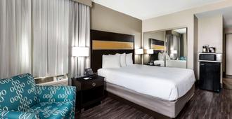 La Quinta Inn & Suites by Wyndham San Diego Mission Bay - San Diego - Bedroom