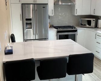 Red Roof Cottage - 薩默蘭(加拿大) - 廚房