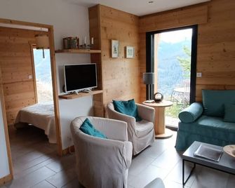 La Caoumina in the hamlet of Les Marches - Orcières - Living room