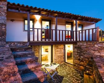 House in Aldeia de Xisto - Penela - Edifício