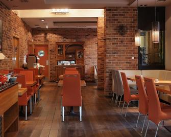 Absolutum Wellness Hotel - פראג - מסעדה