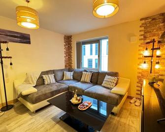 Spacious 2-Bedrooms Flat Near Piccadilly Station, Manchester - Manchester - Huiskamer