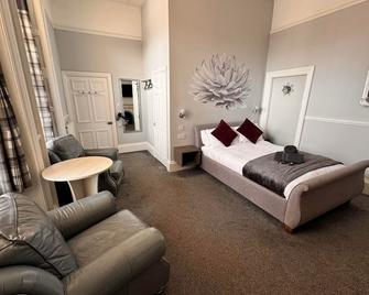 The Jubilee Hotel West- with Spa Facilities - Weymouth - Bedroom