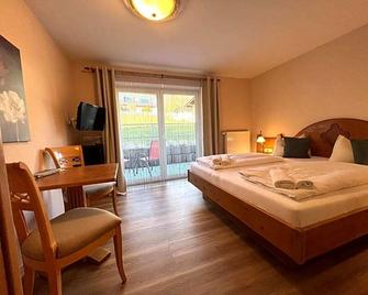 Hotel Fischer am See - Füssen - Bedroom