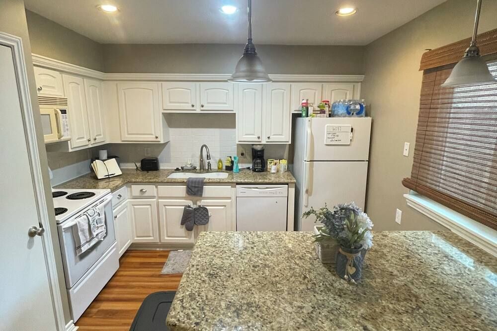 2-bd condo in Galleria HTX with Pool, WiFi - יוסטון - מטבח