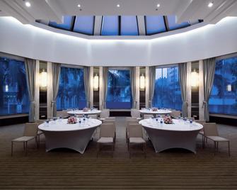 نيو ورلد شوندي هوتل - فوشان - مطعم