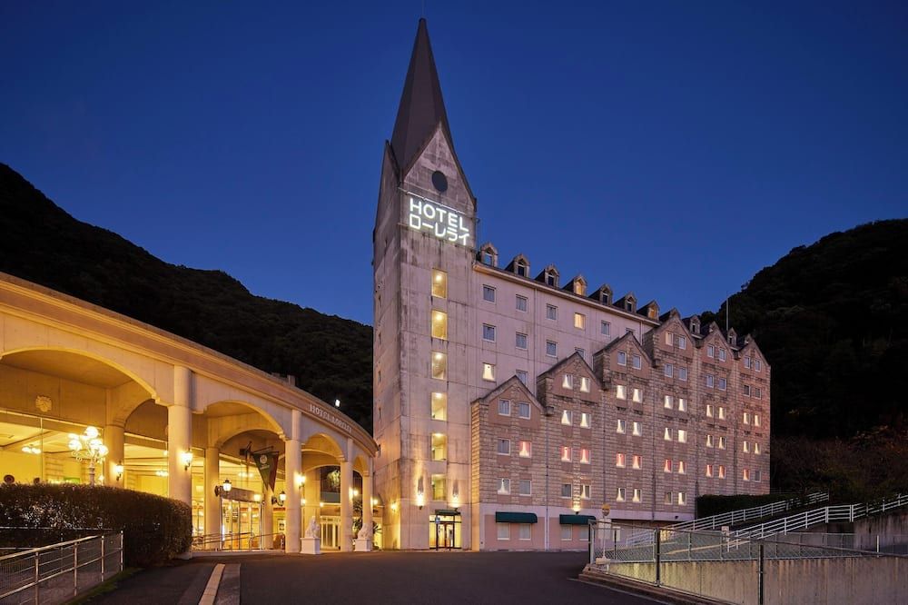 هوتل لوريلي