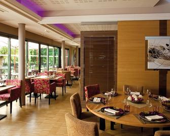 Kyriad Nantes Sud - Bouaye Aéroport - Bouaye - Restaurante