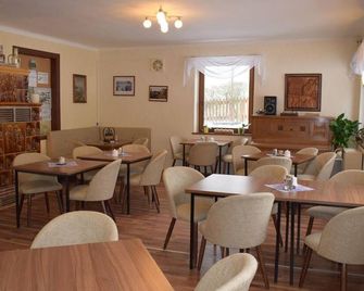 Superior Double Room, Shower, Toilet - Pension Lachmann - Königstein - Restaurant