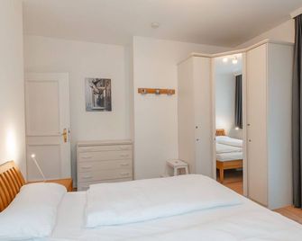 Monte Grau Top 5 by Interhome - Bad Gastein - Makuuhuone