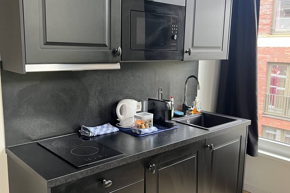 Rotterdam Inn - Rotterdam - Kitchen
