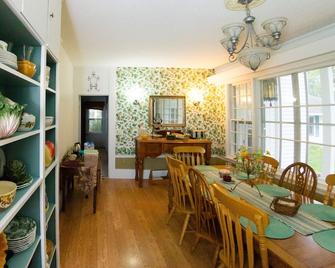 Oak Park Inn and Historic Hopkins House - Whitehall - Comedor