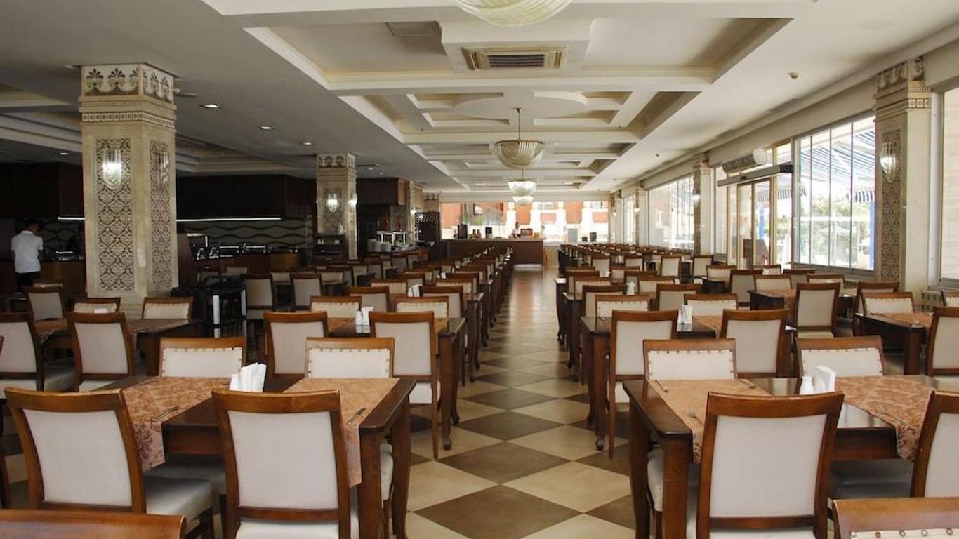 وايت جولد هوتل آند سبا