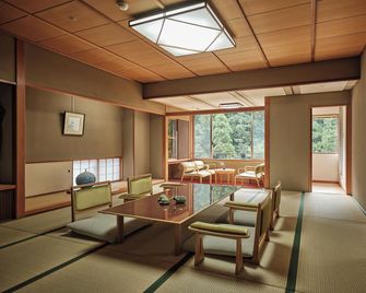Sansuikan Kawayu Midoriya - Tanabe - Dining room