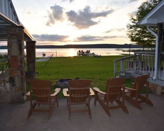 Beautiful Sunsets, wonderful memories - Graford - Patio