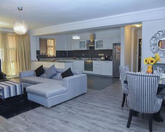 Lavington Residences By Trianum - Nairobi - Living room