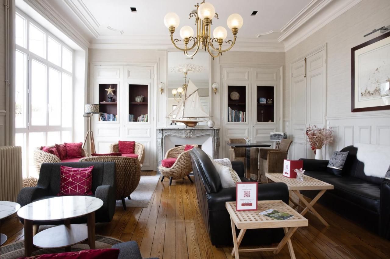 Hotel La Villefromoy thumbnail 2