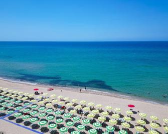 Mimose Beach Village - Badesi - Playa