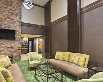 La Quinta Inn by Wyndham Austin North - Austin - Living room