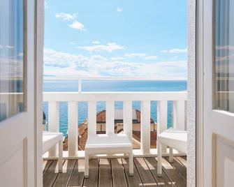 Astoria Hotel Opatija - אופטייה - מרפסת