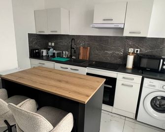 Welcome To Mba House - Relaxation & Comfort In Guadeloupe! - Pointe-à-Pitre - Kitchen