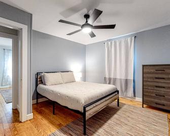 Spruce Creek Grove - Kittery - Bedroom