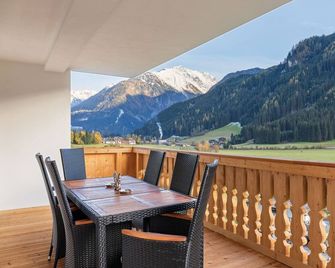 Apartment in Wald near Zillertal Ski Arena - Wald Im Pinzgau - Balcony